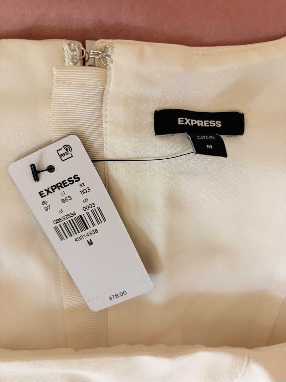 Square Neck Seamed Peplum Tailored Tank - Picture 5 of 8
